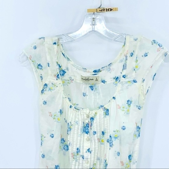 Abercrombie Prairie Floral Peasant Button Front Blouse - Picture 2 of 5